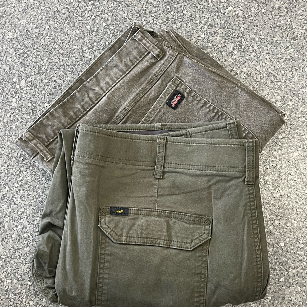 Bundle of Lee and dickies Men's pants Khaki Chinos